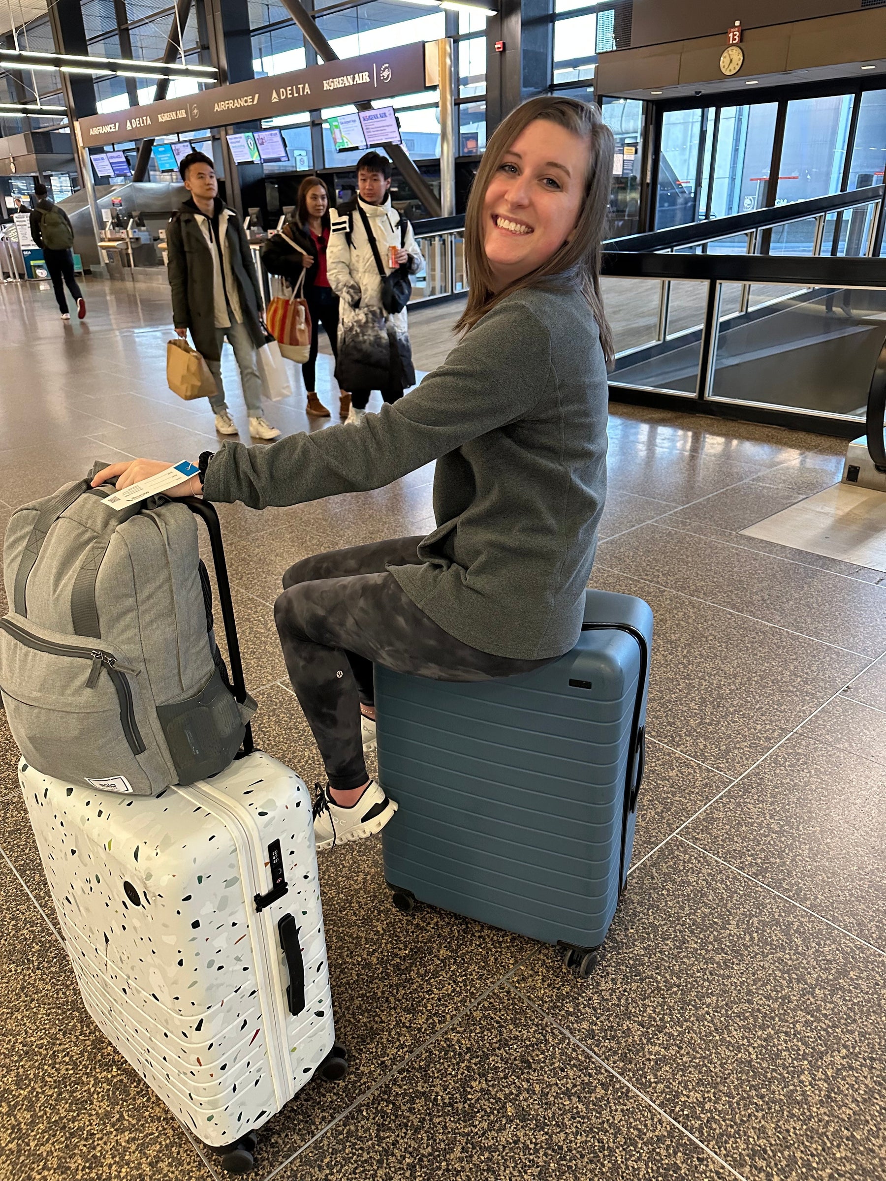 Traveling with T1D: How to Stay Safe-Pump Peelz